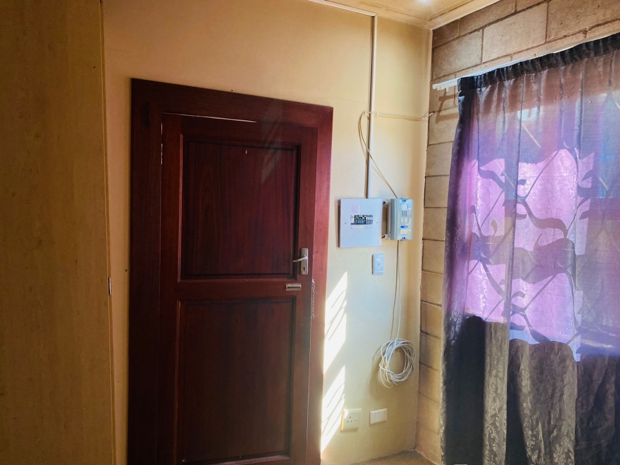 1 Bedroom Property for Sale in Brandwag Free State